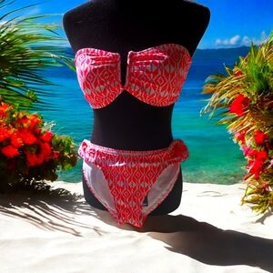 Trendy Pink & White Bikini Set – Perfect for the Beach